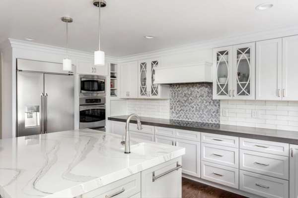 Style Choose The Right Countertop  For Kitchen Ideas With White Cabinets And Black Countertops