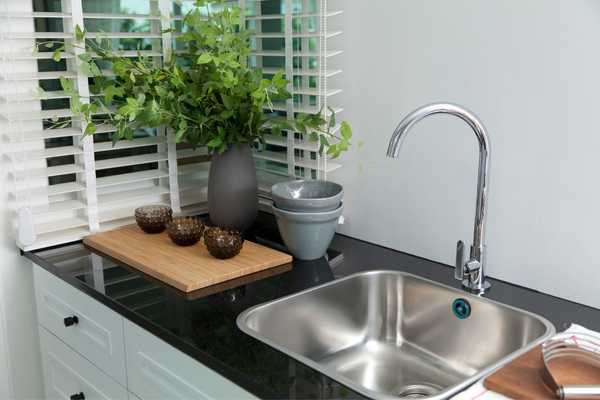 Protective coating for kitchen sinks 