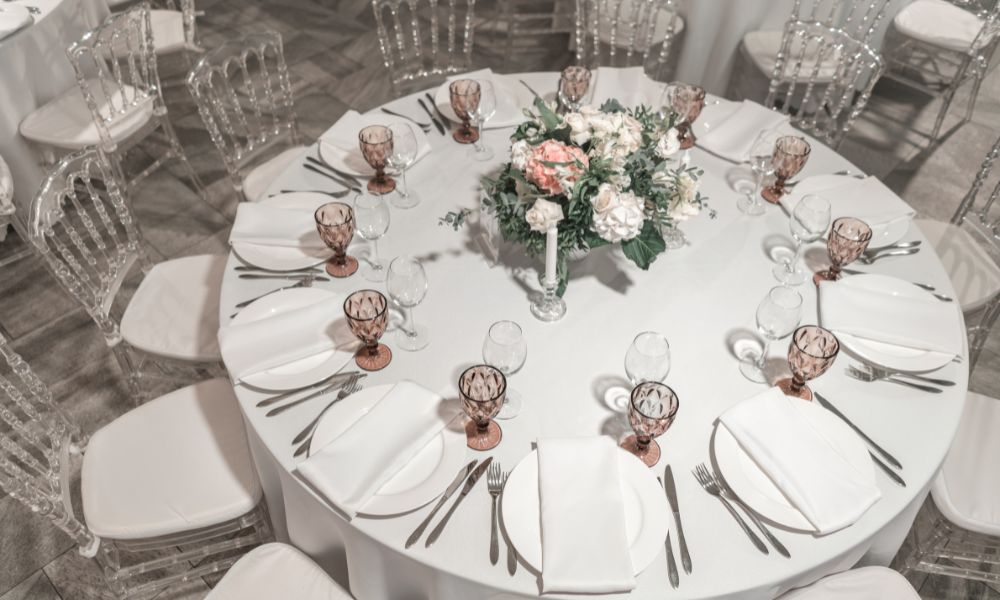 How to Set Plates on Dining Table
